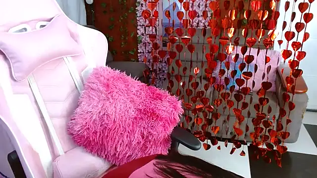 Snapshot of kendall_all4u chatting on February 15, 3:36 am kendall all4u online show from February 15, 3:36 am