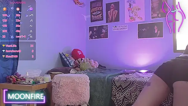 moonfiredancer online show from February 1, 11:32 am