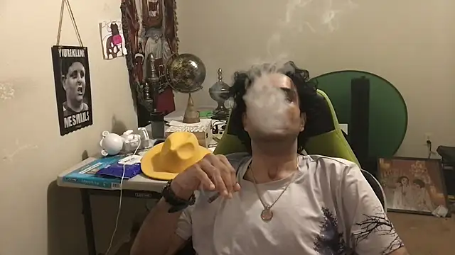 Snapshot of GForceSavage chatting on November 15, 1:03 am GForceSavage online show from November 15, 1:03 am