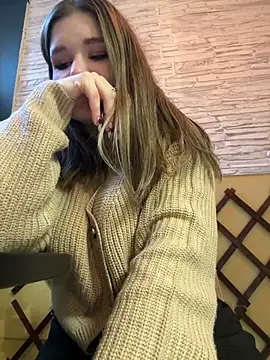 Snapshot of PumaShyXD chatting on February 16, 2:21 pm PumaShyXD online show from February 16, 2:21 pm