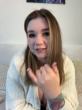 Snapshot of PumaShyXD chatting on February 21, 9:13 am PumaShyXD online show from February 21, 9:13 am