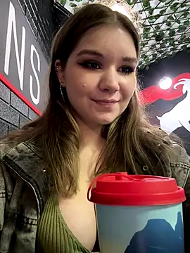 Snapshot of PumaShyXD chatting on October 10, 10:47 am PumaShyXD online show from October 10, 10:47 am