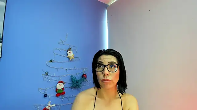 AdelleLennox cg online show from December 8, 2:19 pm