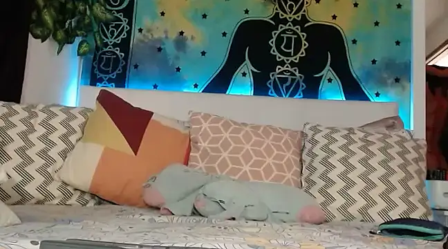 chanel 1041 online show from March 12, 8:20 pm