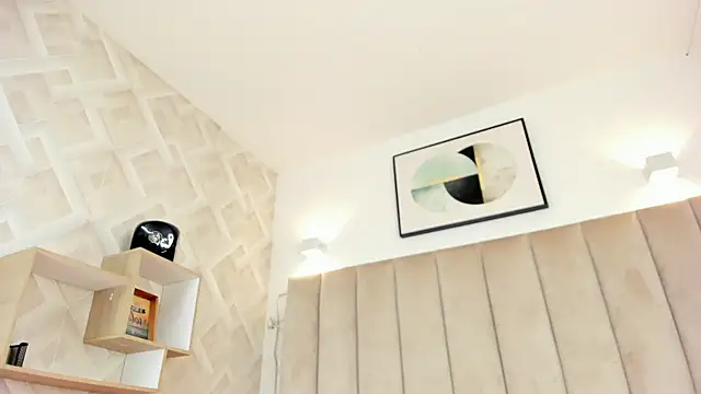 Snapshot of Anniie_Queen chatting on November 16, 2:06 am Anniie Queen online show from November 16, 2:06 am