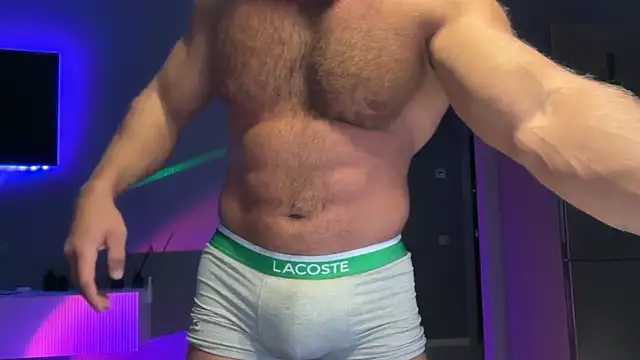 Snapshot of KarlosRichi chatting on January 13, 4:01 pm KarlosRichi online show from January 13, 4:01 pm