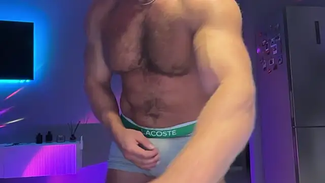 Snapshot of KarlosRichi chatting on February 23, 3:09 pm KarlosRichi online show from February 23, 3:09 pm