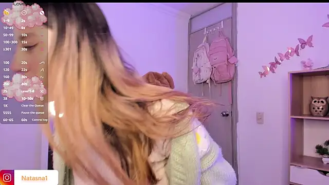 Snapshot of Natasna2 chatting on February 18, 2:05 am Natasna2 online show from February 18, 2:05 am