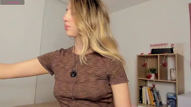 Snapshot of Natasna2 chatting on October 10, 6:34 am Natasna2 online show from October 10, 6:34 am