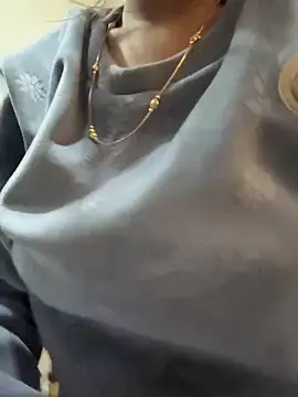 Snapshot of AASHI66 chatting on January 8, 10:58 pm AASHI66 online show from January 8, 10:58 pm