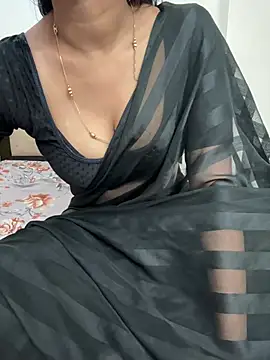 Snapshot of AASHI66 chatting on February 2, 4:43 pm AASHI66 online show from February 2, 4:43 pm