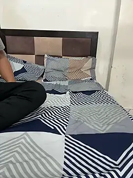 Snapshot of AASHI66 chatting on February 11, 5:29 pm AASHI66 online show from February 11, 5:29 pm