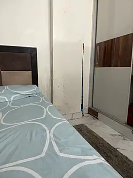 Snapshot of AASHI66 chatting on February 16, 10:54 am AASHI66 online show from February 16, 10:54 am