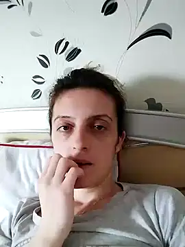 Snapshot of SophyGirl chatting on February 7, 12:39 pm SophyGirl online show from February 7, 12:39 pm