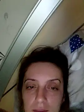 Snapshot of SophyGirl chatting on February 25, 12:34 pm SophyGirl online show from February 25, 12:34 pm