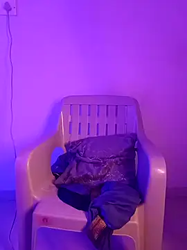 Snapshot of Jessicca_Cum chatting on February 4, 12:29 am Jessicca Cum online show from February 4, 12:29 am