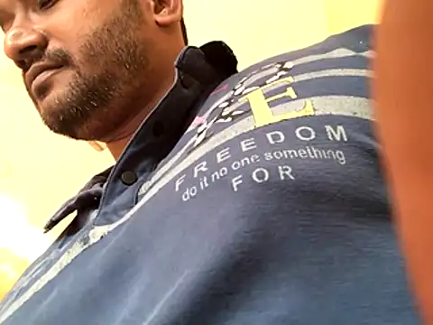 Snapshot of rabikumar1900 chatting on November 18, 8:52 am rabikumar1900 online show from November 18, 8:52 am