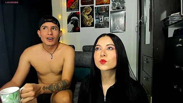 ethan chloeee online show from March 19, 4:05 am