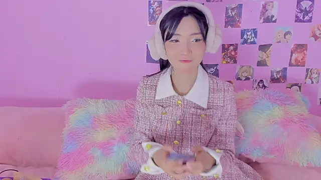 MIDORI BACK 01 online show from March 5, 9:55 pm