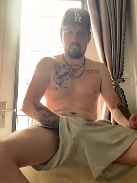 Tremblay Simard online show from April 15, 2:29 am