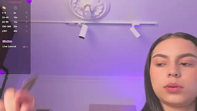 Aleejaa   online show from December 5, 11:41 am