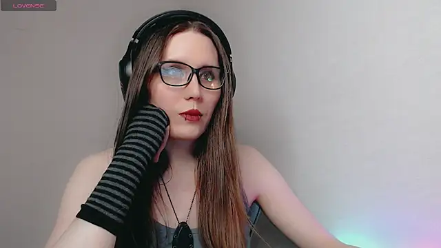 Snapshot of tracy_cooper chatting on February 6, 5:46 am tracy cooper online show from February 6, 5:46 am