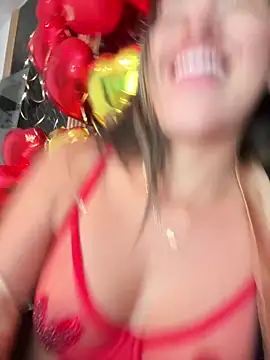 Snapshot of Rose-euphoria chatting on February 15, 4:23 pm Rose-euphoria online show from February 15, 4:23 pm