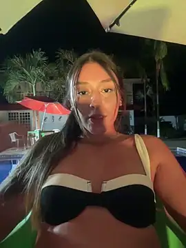 Snapshot of Rose-euphoria chatting on March 10, 2:28 am Rose-euphoria online show from March 10, 2:28 am