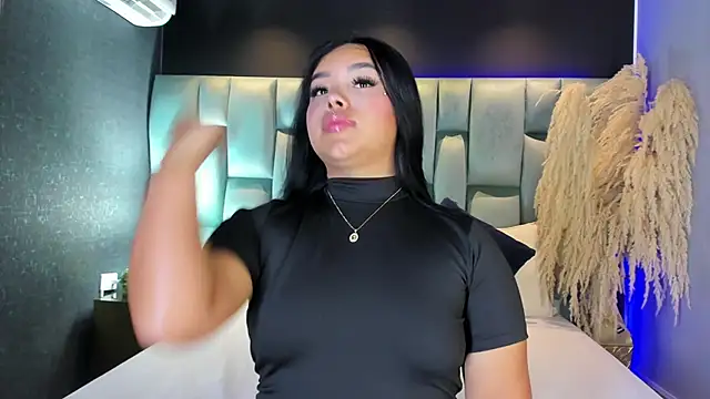 MarianaGarciaa   online show from April 16, 7:25 pm