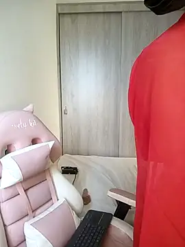 lovely kitt online show from March 15, 8:10 pm