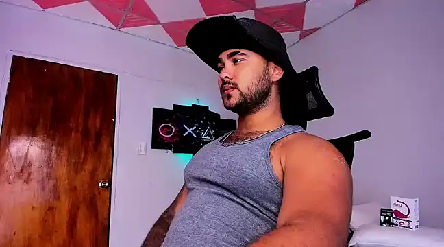 Snapshot of Sebas-hott chatting on January 12, 3:49 am Sebas-hott online show from January 12, 3:49 am