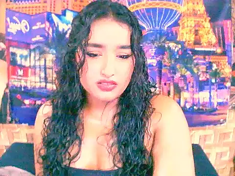 Snapshot of IndianAngel4u chatting on September 15, 5:18 am IndianAngel4u online show from September 15, 5:18 am