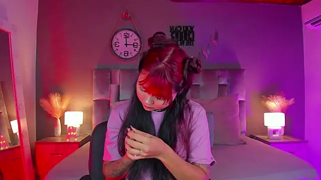 alaia-rogers online show from February 27, 11:41 am