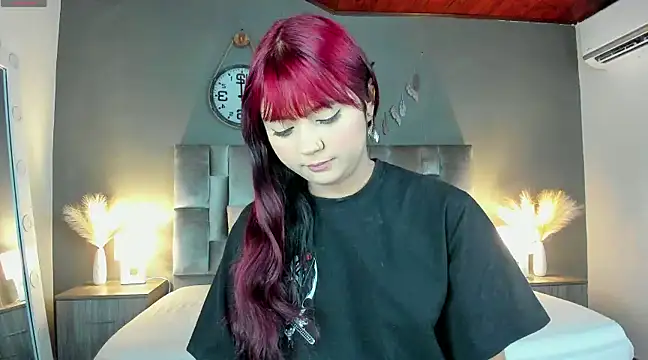 alaia-rogers online show from February 28, 11:36 am