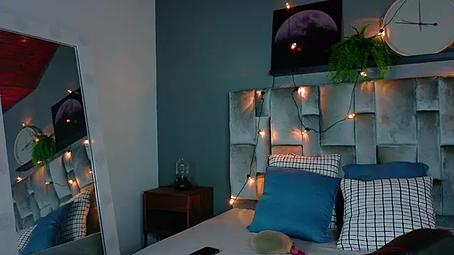 alaia-rogers online show from September 24, 11:35 am