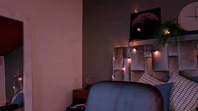 alaia-rogers online show from October 16, 11:33 am