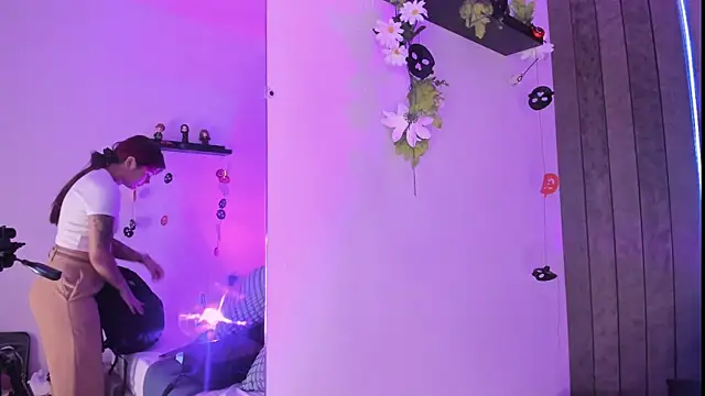 alaia-rogers online show from October 27, 11:47 am