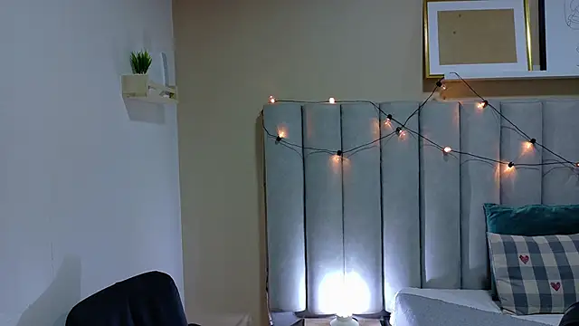 alaia-rogers online show from November 12, 11:32 am