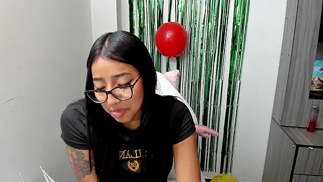 isa bellaa0 online show from December 25, 8:18 am