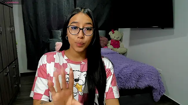 isa bellaa0 online show from December 31, 8:37 am