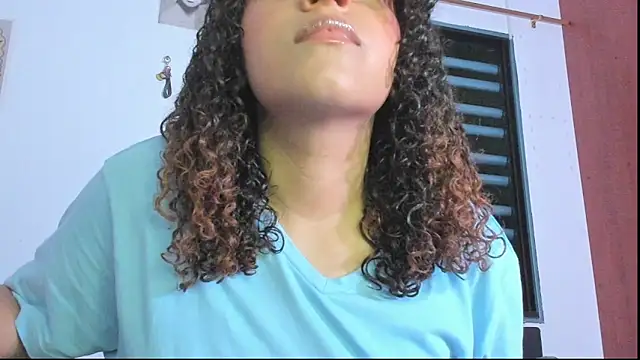 Snapshot of Ada_gales_ chatting on November 12, 4:02 am Ada gales online show from November 12, 4:02 am