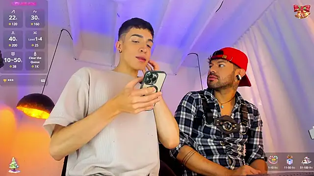 Snapshot of Angel_Snowhotxxx chatting on December 27, 4:32 pm Angel Snowhotxxx online show from December 27, 4:32 pm