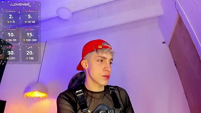 Snapshot of Angel_Snowhotxxx chatting on March 20, 11:27 am Angel Snowhotxxx online show from March 20, 11:27 am