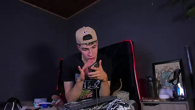 Angel Snowhotxxx online show from April 15, 1:23 am