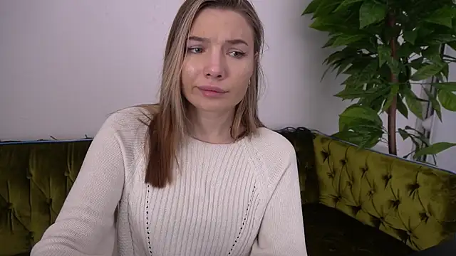 IceDanielles online show from January 13, 2:11 pm