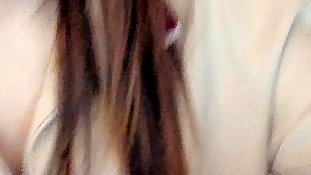 IceDanielles online show from December 3, 1:42 pm