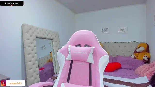 carlaperez  online show from January 11, 3:55 am