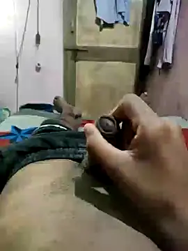 Snapshot of PlayBoy0299 chatting on December 29, 11:40 am PlayBoy0299 online show from December 29, 11:40 am