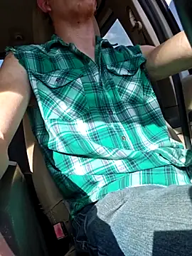 Snapshot of REDHAMMER_ chatting on October 17, 8:11 pm REDHAMMER online show from October 17, 8:11 pm