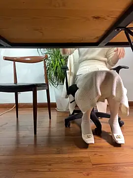 Annabody online show from January 9, 3:26 am